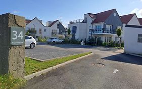 Studio Cosy neuf près de la mer,Balcon et Parking gratuit